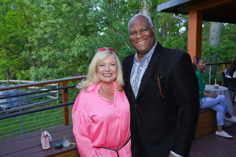 Gloria Dittus and Vice-Chair Lawrence Duncan III at Ailey's 2022 DC Gala dinner. Photo by Tony Powell