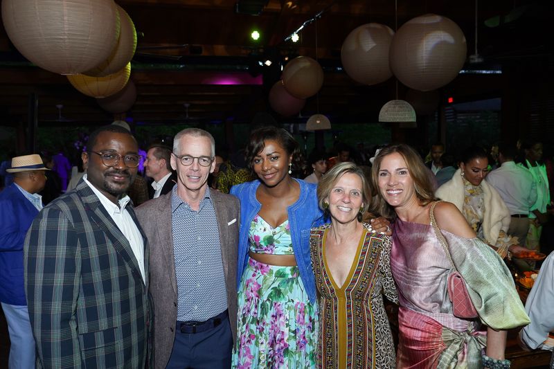 Artistic Director Robert Battle, Peter Shields, Co-Chair Sela Collins, Ruth Sorenson and Hillary Baltimore at Ailey's 2022 DC Gala. Photo by Tony Powell
