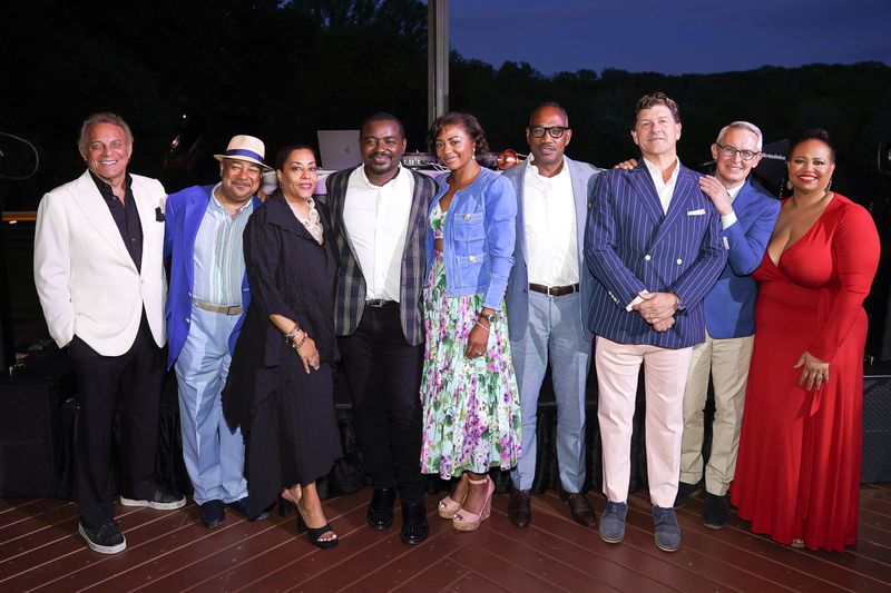 Artistic Director Robert Battle and Executive Director Bennett Rink with DC Gala leadership and board members