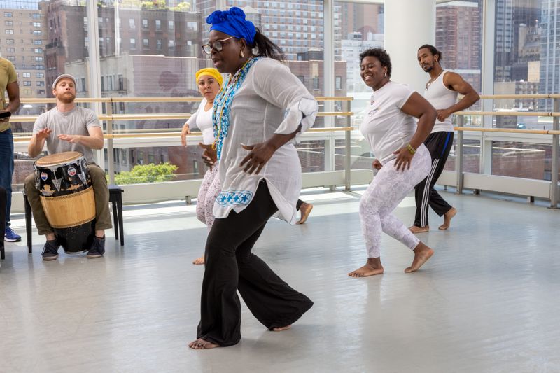 Afro Cuban with La Mora at Ailey Extension. Photo by Whitney Browne