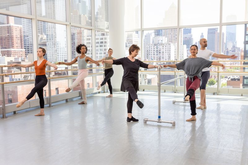Ballet with Anna Lederfeind at Ailey Extension. Photo by Whitney Browne