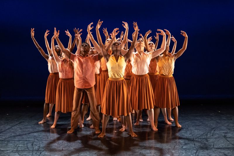 Ailey Fordham BFA Students in GEN HOPE by Alison Cook-Beatty. Photo by Danica Paulos