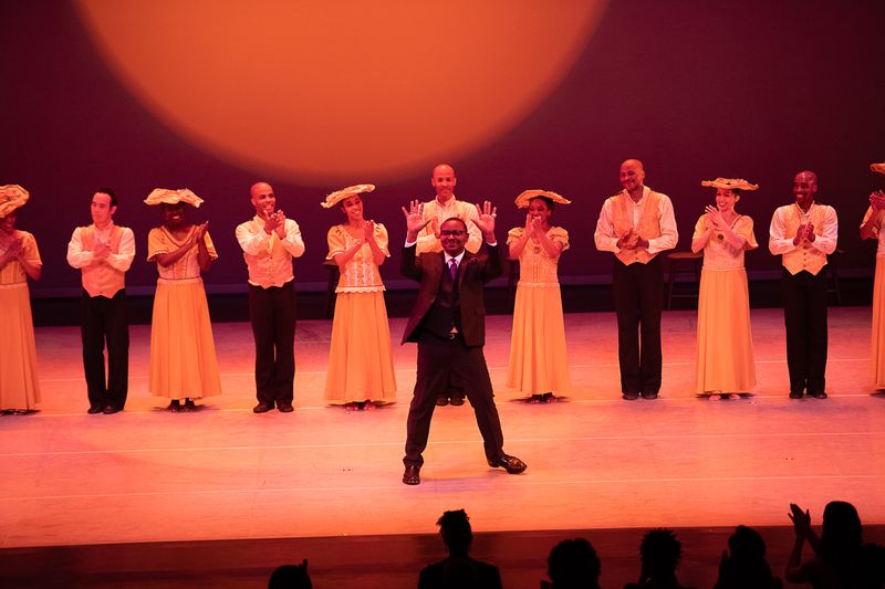 Artistic Director Robert Battle and Alvin Ailey American Dance Theater curtain call at the 2023 Ailey Spirit Gala
