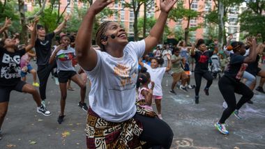 AIE's Sherece Hill leading a West African Workshop at Jackie Robinson Park, Ailey Moves NYC 2022