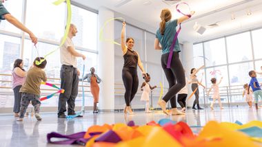 Tiny Steps at Ailey Extension with Jessie Whelan. Photo by Danica Paulos
