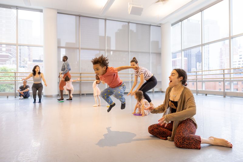 Tiny Steps at Ailey Extension. Photo by Danica Paulos
