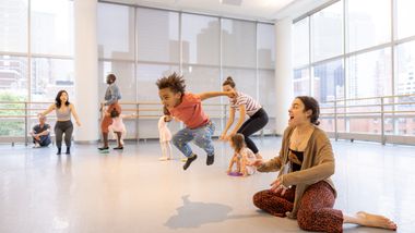 Tiny Steps at Ailey Extension. Photo by Danica Paulos