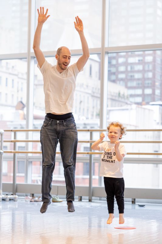 Tiny Steps at Ailey Extension. Photo by Danica Paulos