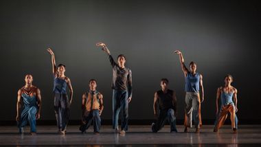 Alvin Ailey American Dance Theater in Matthew Neenan's Difference Between