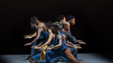 Alvin Ailey American Dance Theater in Matthew Neenan's Difference Between