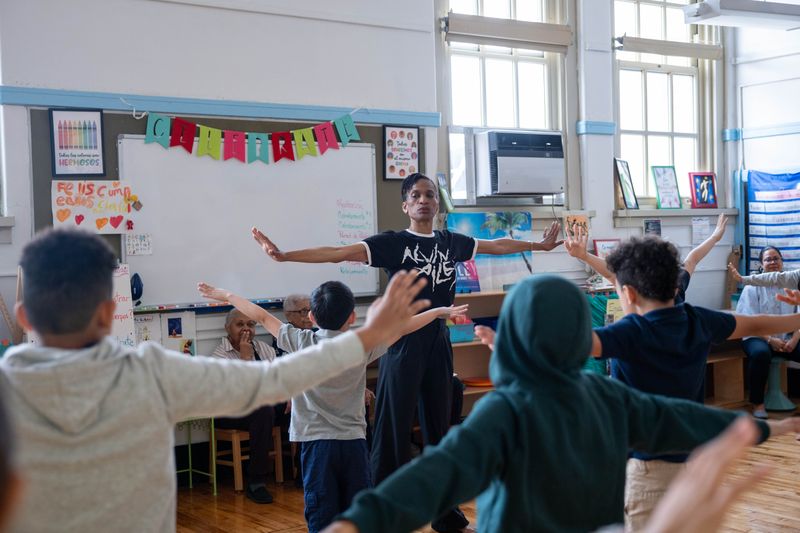 Finding Grace Residency at Dos Puentes Elementary School led by Ailey Teaching Artist Theara Ward