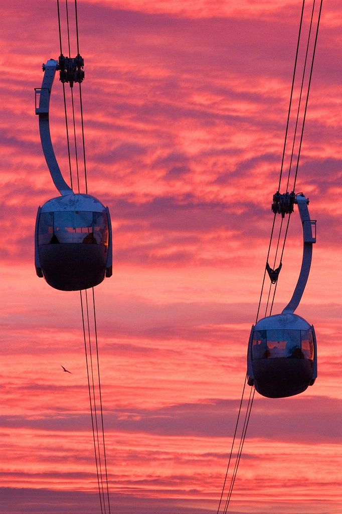 Portland Aerial Tram at sunrise
