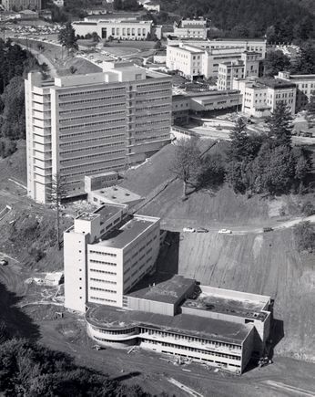 Construction of old School of Dentistry building