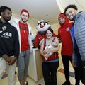 2018 Blazers visit Doernbecher for the holidays
