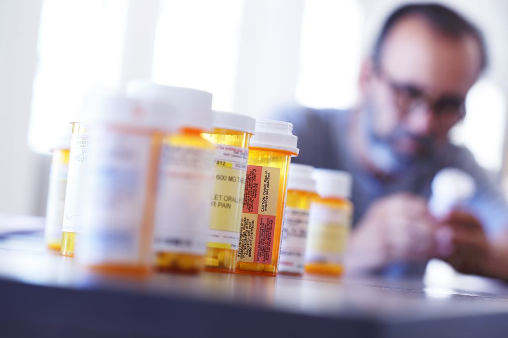 OHSU experts carefully examine pain management options for patients, look for alternatives to opioids. (Getty Images)