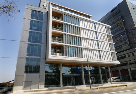 Knight Cancer Research Building