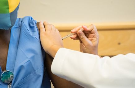 OHSU staff receive COVID-19 vaccine