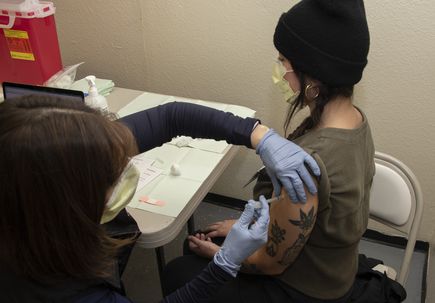 OHSU staff receive COVID-19 vaccine