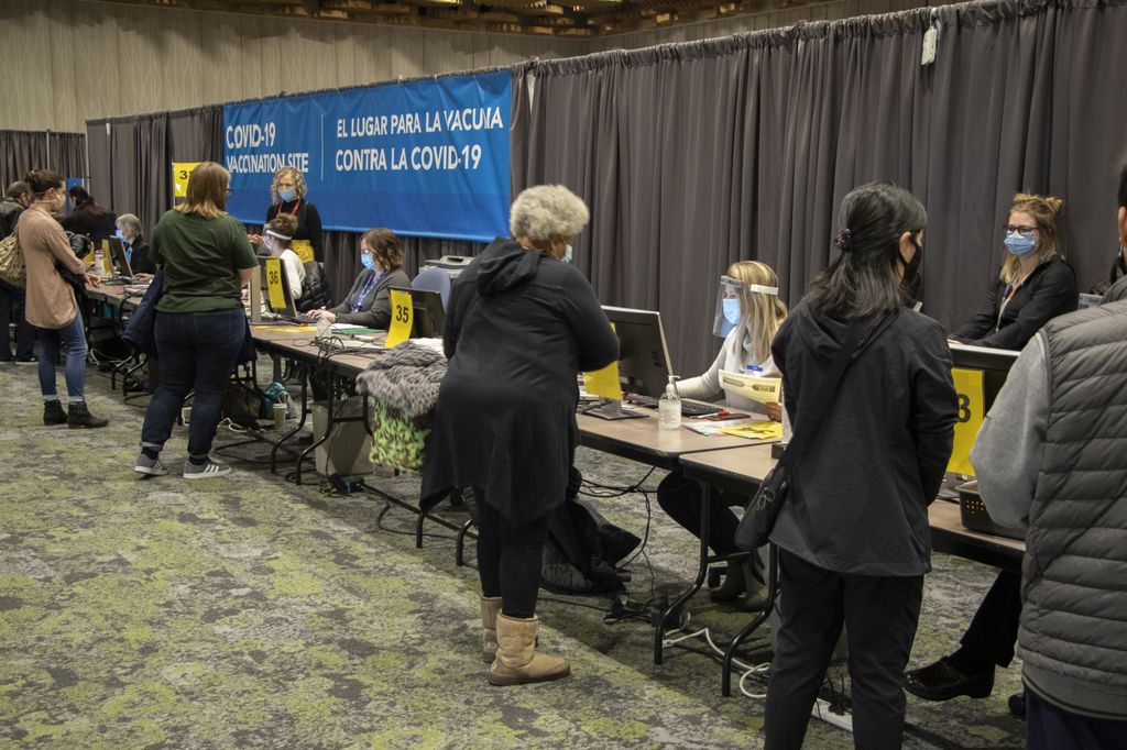 COVID-19 Vaccination at Oregon Convention Center 