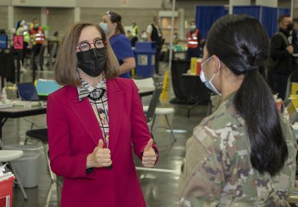 Governor Visits All4Oregon COVID-19 Vaccination Site
