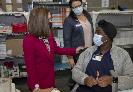 Governor Visits All4Oregon COVID-19 Vaccination Site