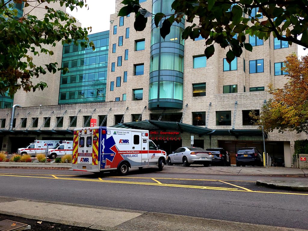 An ambulance pulls into the entrance driveway for Oregon Health & Science University's emergency department on Wednesday, Oct. 27, 2021. (OHSU/Christine Torres Hicks)
