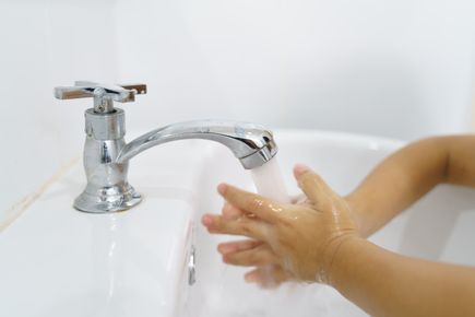 Kids should practice good handwashing