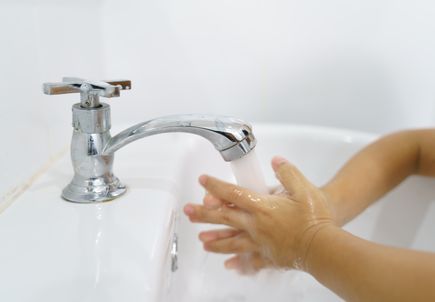 Kids should practice good handwashing