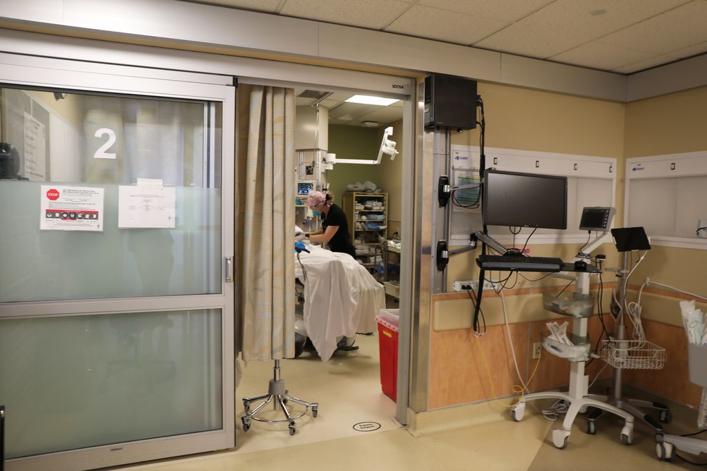 OHSU Emergency Department treating COVID patients on Feb. 2 2022
