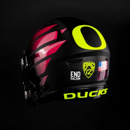 U of O Helmet