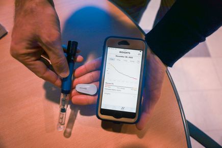 Smartphone app for diabetes management