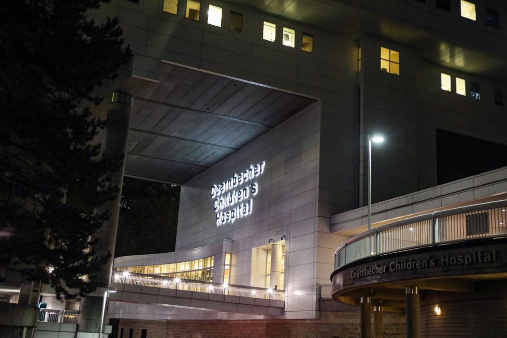 OHSU-Doernbecher Children's Hospital at Night