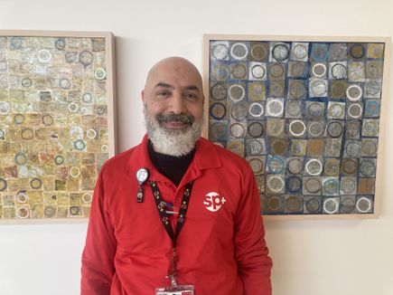 Mehrdad Ramezan Baik del Center for Health _ Healing de Oregon Health _ Science University