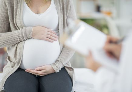 Vinculan el consumo de THC durante el embarazo a cambios en el desarrollo fetal