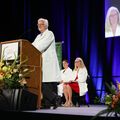 OHSU da la bienvenida a la promoción 2027 de medicina