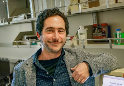 OHSU neuroscientist earns award to advance schizophrenia research
