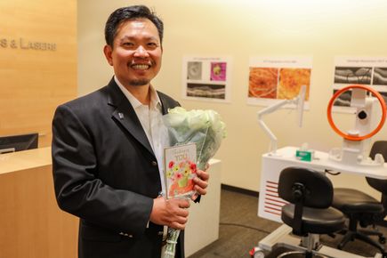 El Dr. David Huang, Ph.D. recibe el Premio Lasker por la transformadora tecnología de imágenes 