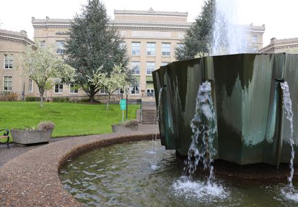 OHSU Mackenzie Hall fountain