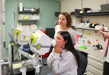 OHSU recibe $2 millones para estudiar el impacto del humo en la salud infantil 