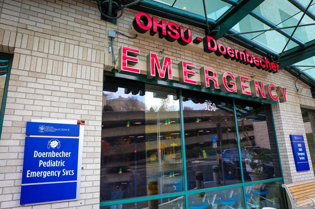 Nuevo estudio encabezado por OHSU revela deficiencias en la atención de emergencias pediátricas y resalta soluciones colaborativas para mejorar los resultados. (OHSU/Christine Torres Hicks)