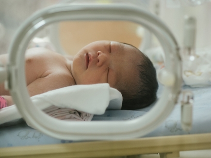 La IA tiene una tasa de detección perfecta para casos graves de una afección que causa ceguera en bebés prematuros