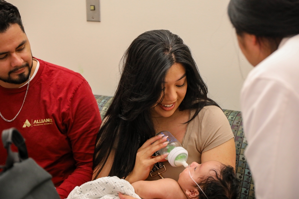 OHSU Doernbecher fetal surgeons perform region’s first in-utero spina bifida repair