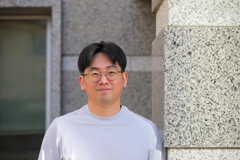 Junhoe Kim, Ph.D. (OHSU) |OHSU News