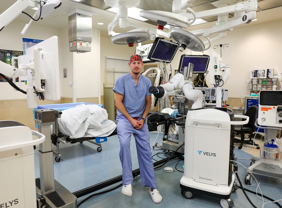 James Wright - robotic assistance spine surgery