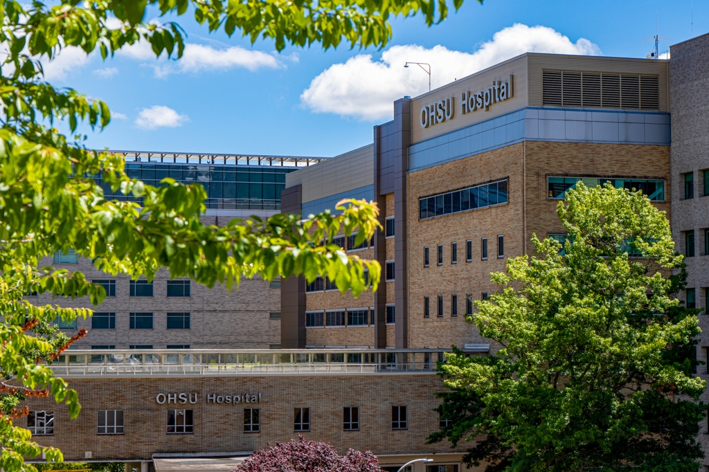 OHSU Hospital in summer