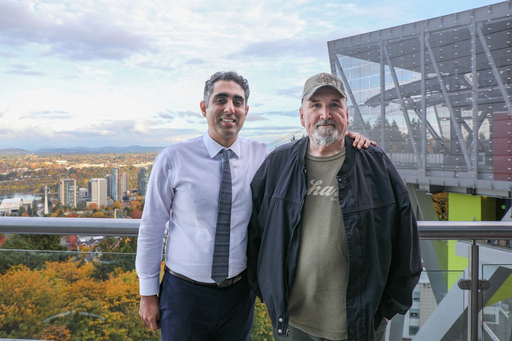 Nima Nabavizadeh and patient Bart Dawkins