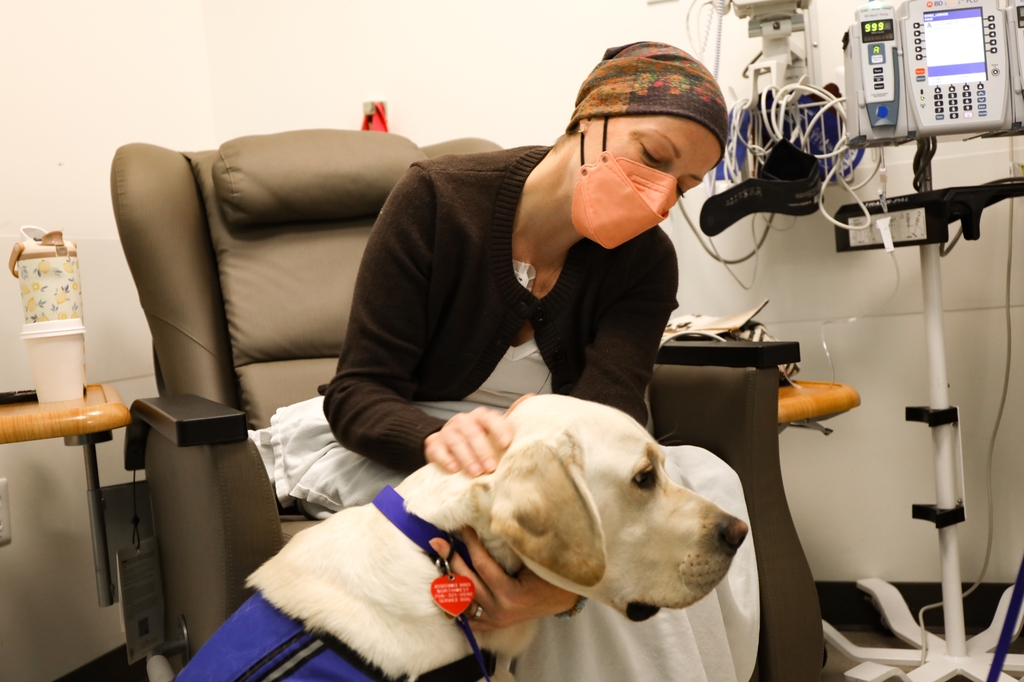 Cancer treatment infustion patient with Doc 1