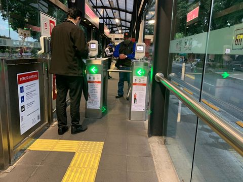 Mexico City Metrobús Payment Validators