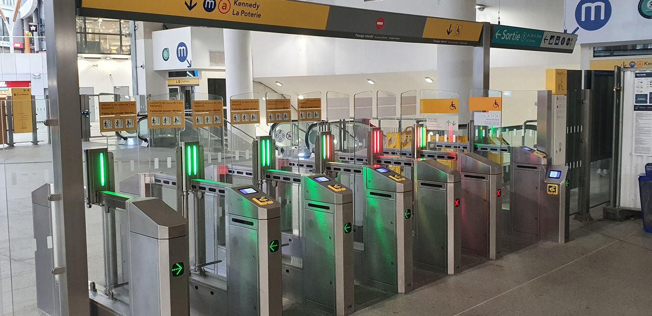 STAR Network_Rennes Metropole Metro Ticket Gates with EMV Readers