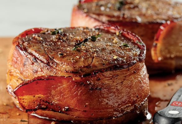 Today Deal of the Day: The Family Fall Gift from Omaha Steaks